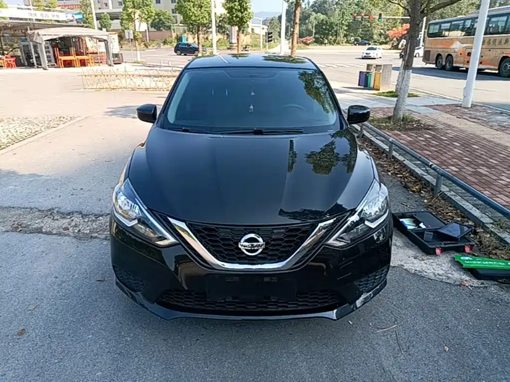 Nissan SYLPHY, миниатюра 3