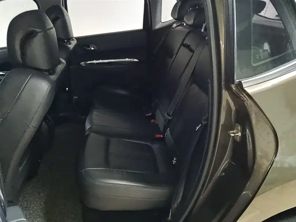 Peugeot 3008 2015 1.6THP Automatic Trend Edition фото 17