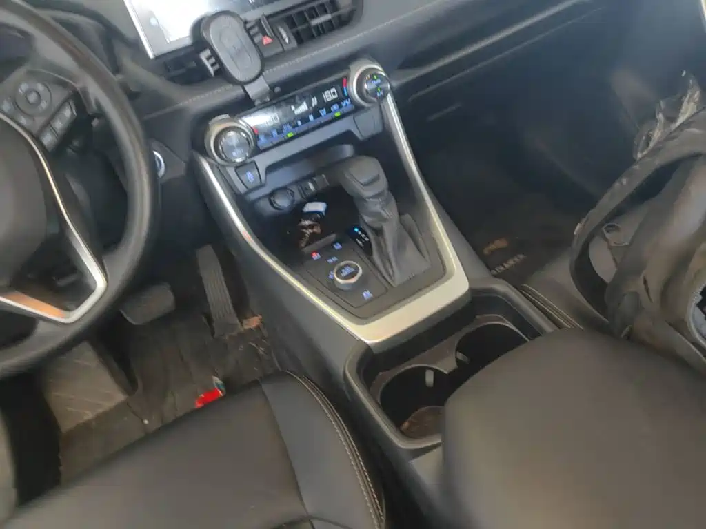 Toyota Wildlander 2020 2020 Hybrid 2.5L E-CVT AWD Luxury Edition