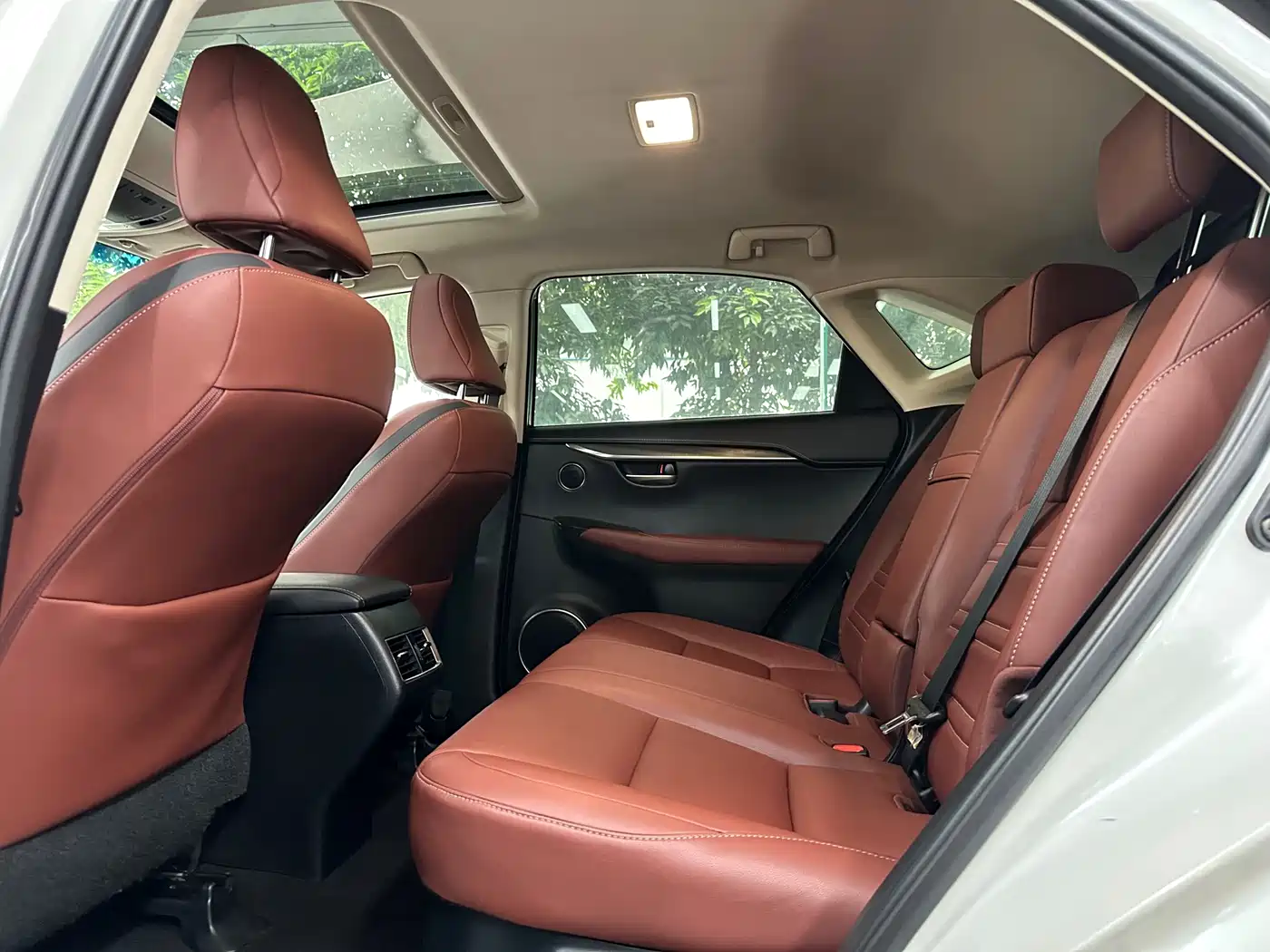 Lexus NX 2016 200 AWD F Sport фото 12