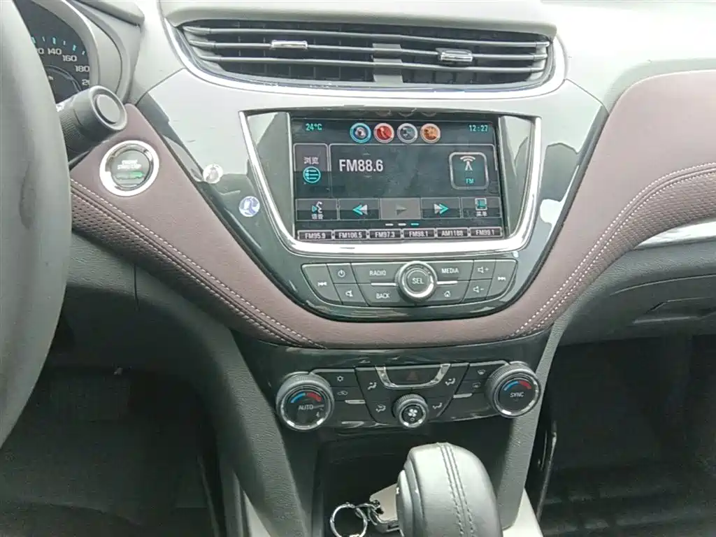 Chevrolet Malibu 2016 1.6T Automatic Luxury Edition фото 13