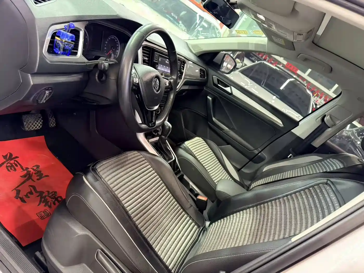 Volkswagen T-ROC 2020 280TSI DSG 2WD Progressive фото 7