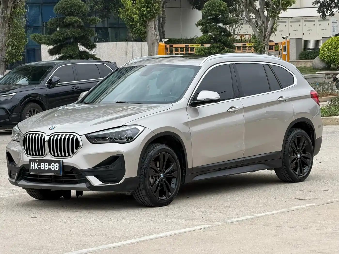 BMW X1 2020 sDrive20Li Fashion Model фото 2