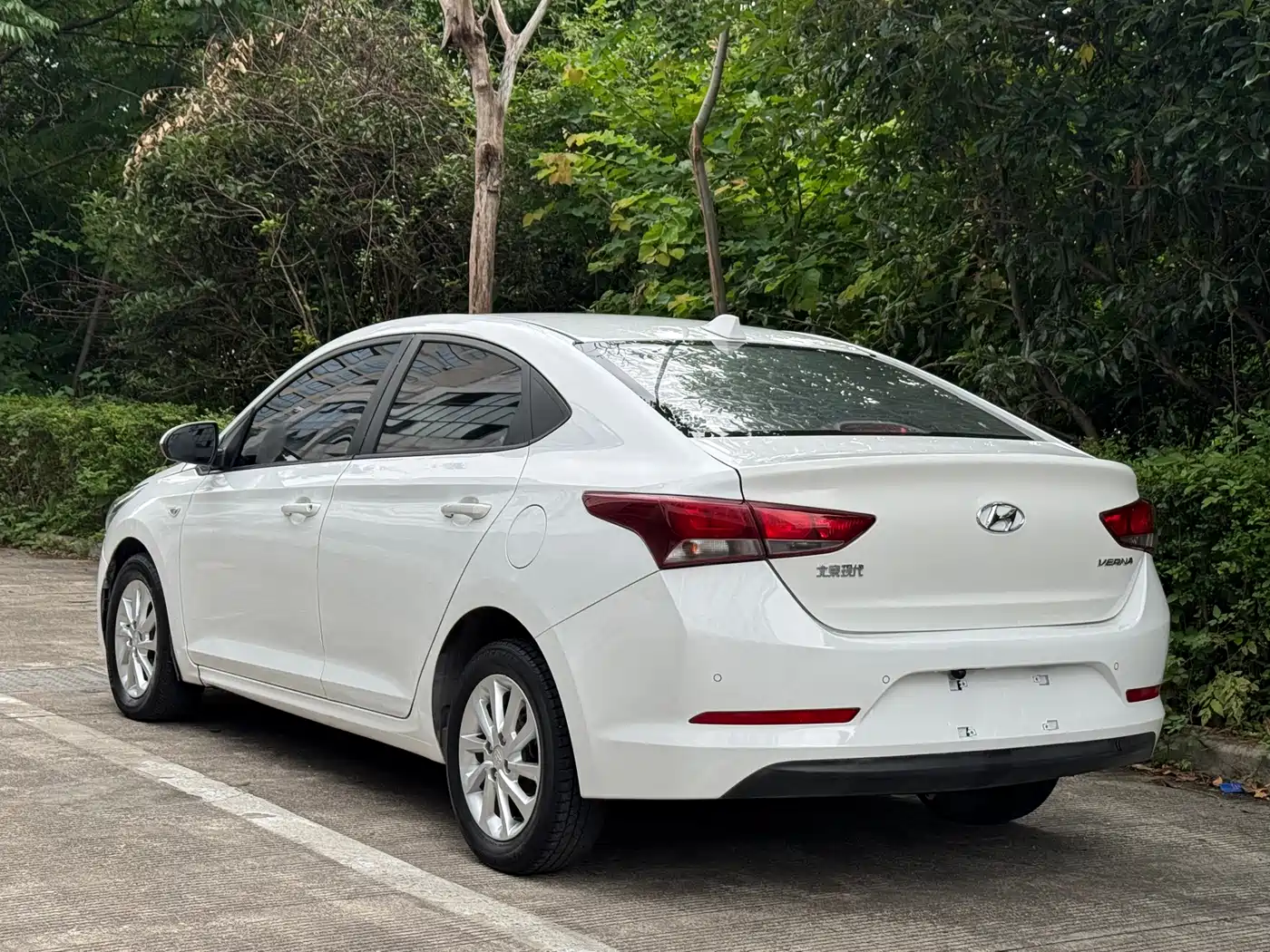 HYUNDAI ACCEPT