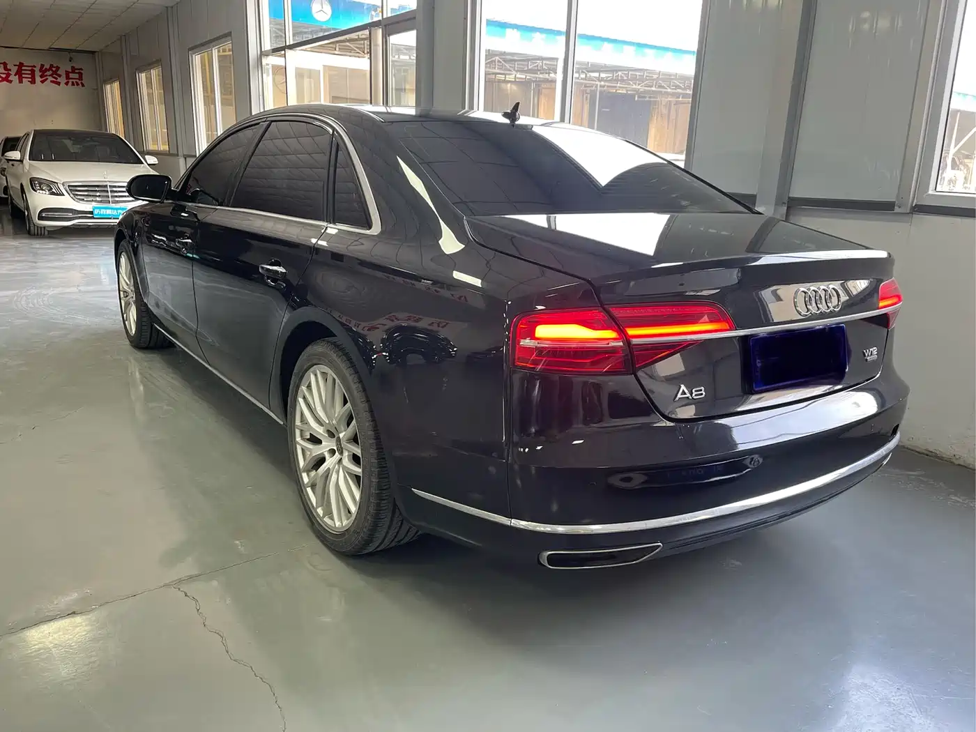 Audi A8 2014 A8L 45 TFSI quattro Luxury фото 11