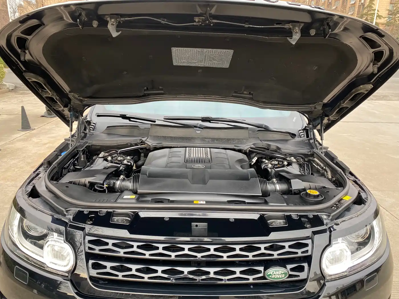 Land Rover Range Rover Sport 2017 3.0 SC V6 SE фото 12