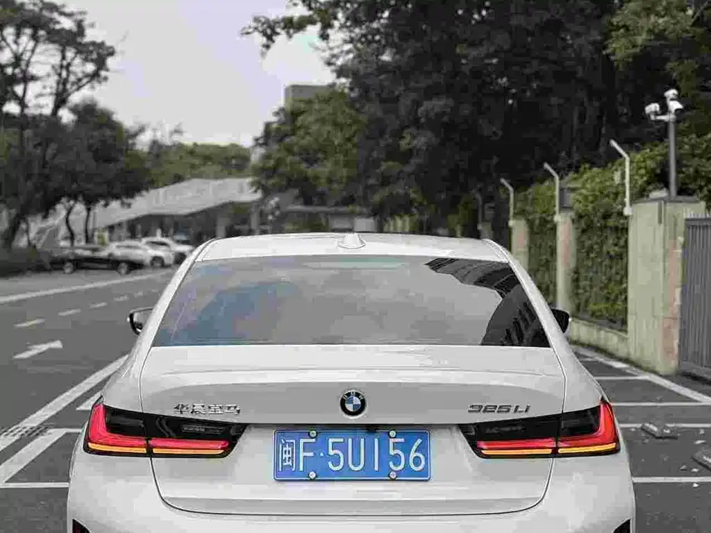 Фото 4 - BMW 3 Series