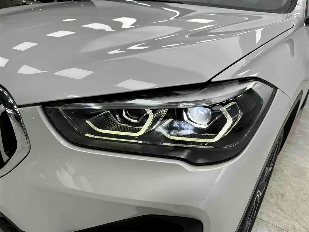 BMW X1 2022 sDrive20Li Premium фото 19