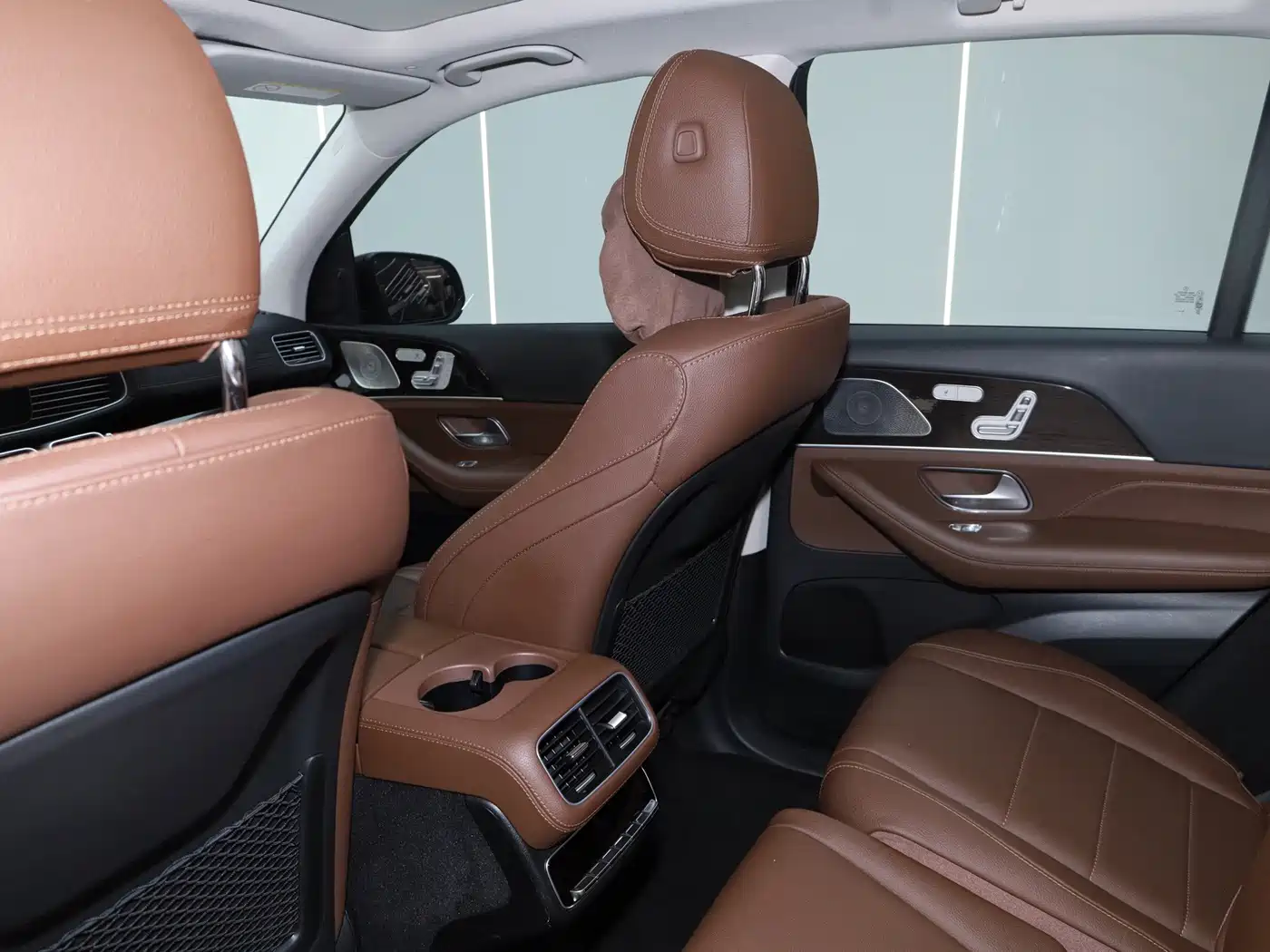صورة 16 - Mercedes-Benz GLE