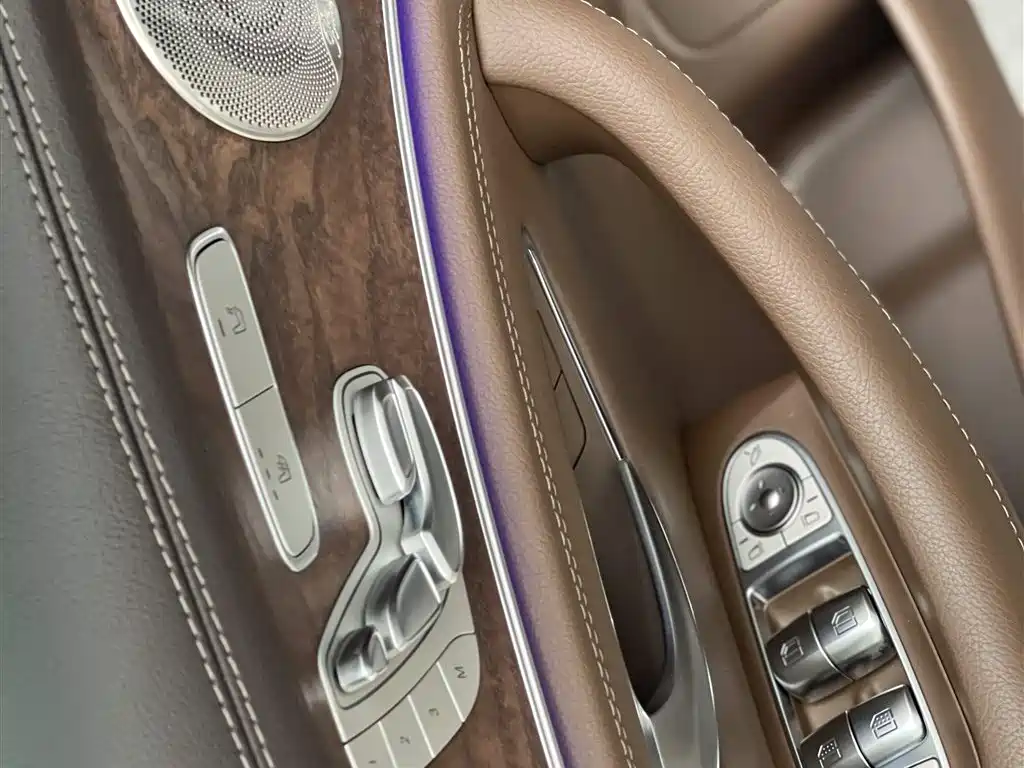 Mercedes-Benz E-Class 2022 E 300 L Luxury фото 8