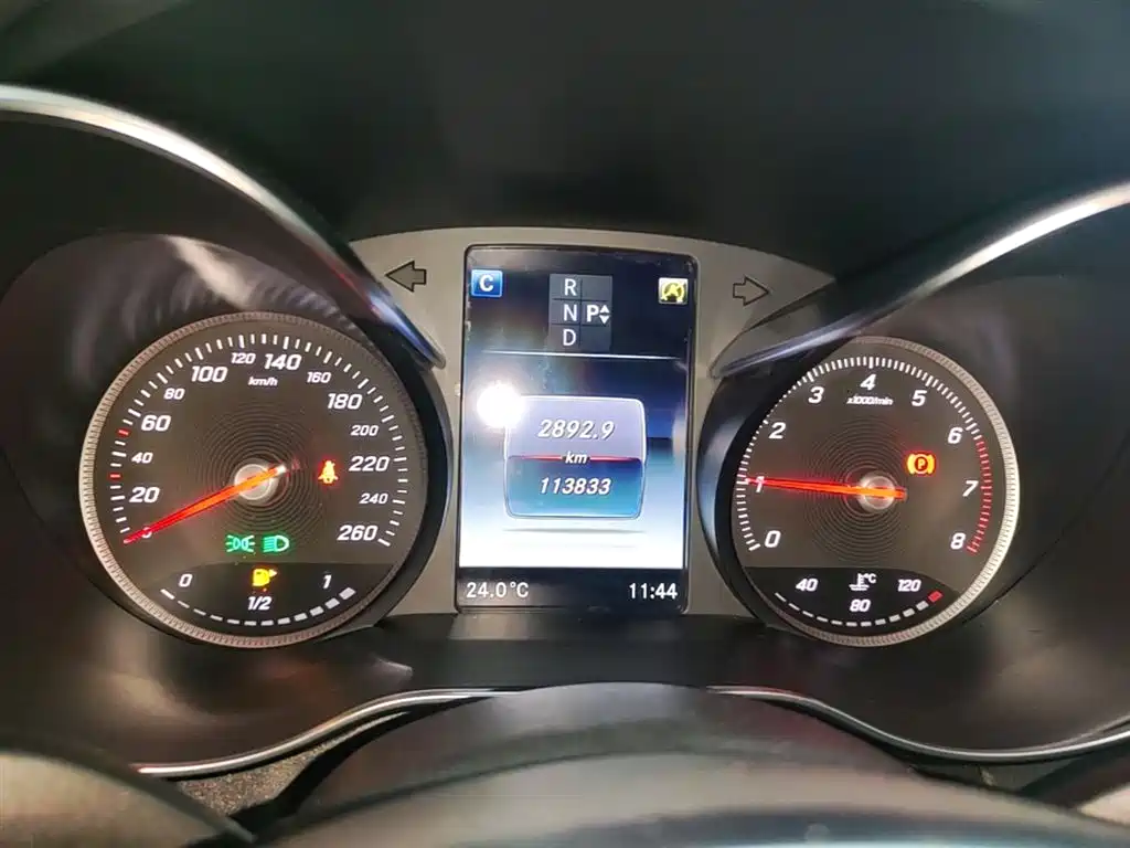 Mercedes-Benz C-Class 2017 Facelift C 200 Sport Edition фото 12