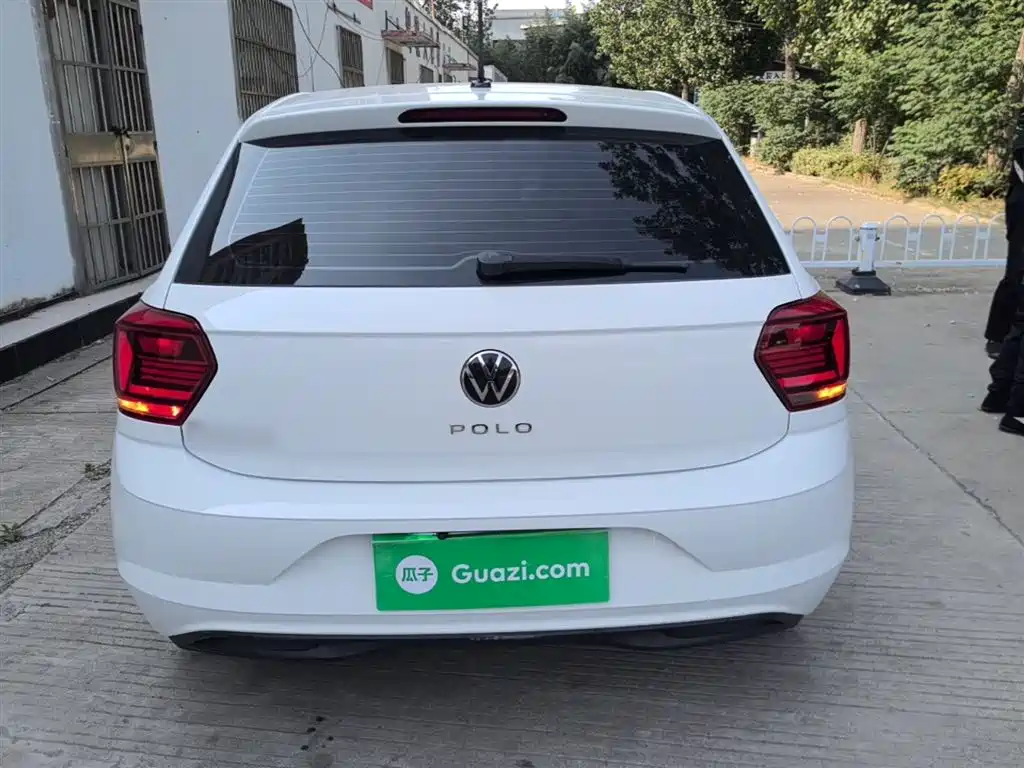 Volkswagen Polo 2023 Facelift Plus 1.5L Auto Joyful Living Edition фото 4