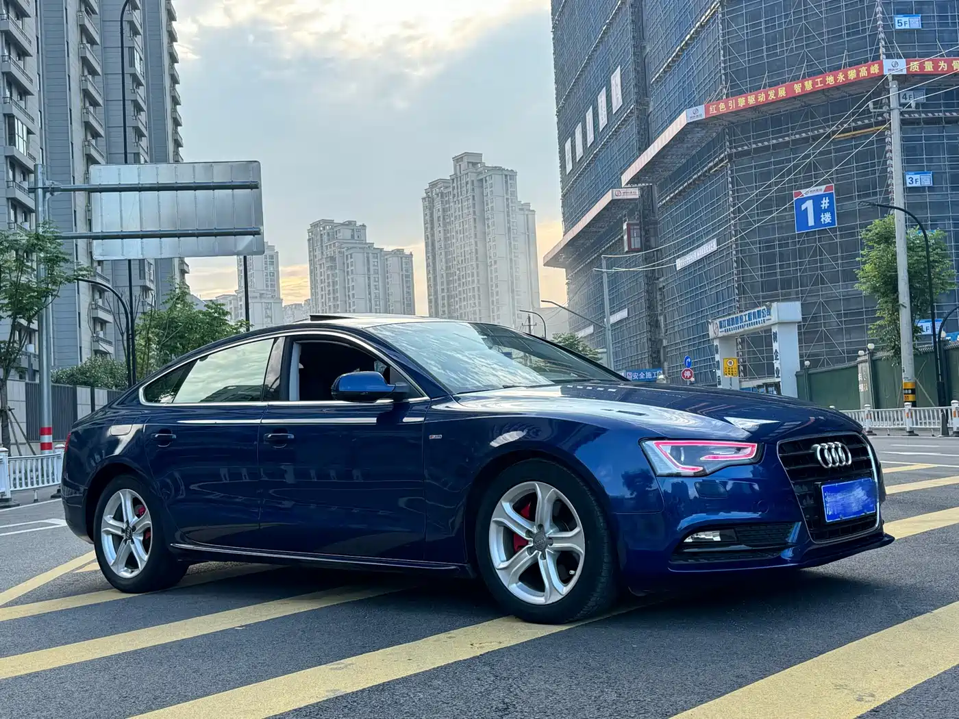 Audi A5 (Import) 2012 2.0TFSI Sportback фото 3