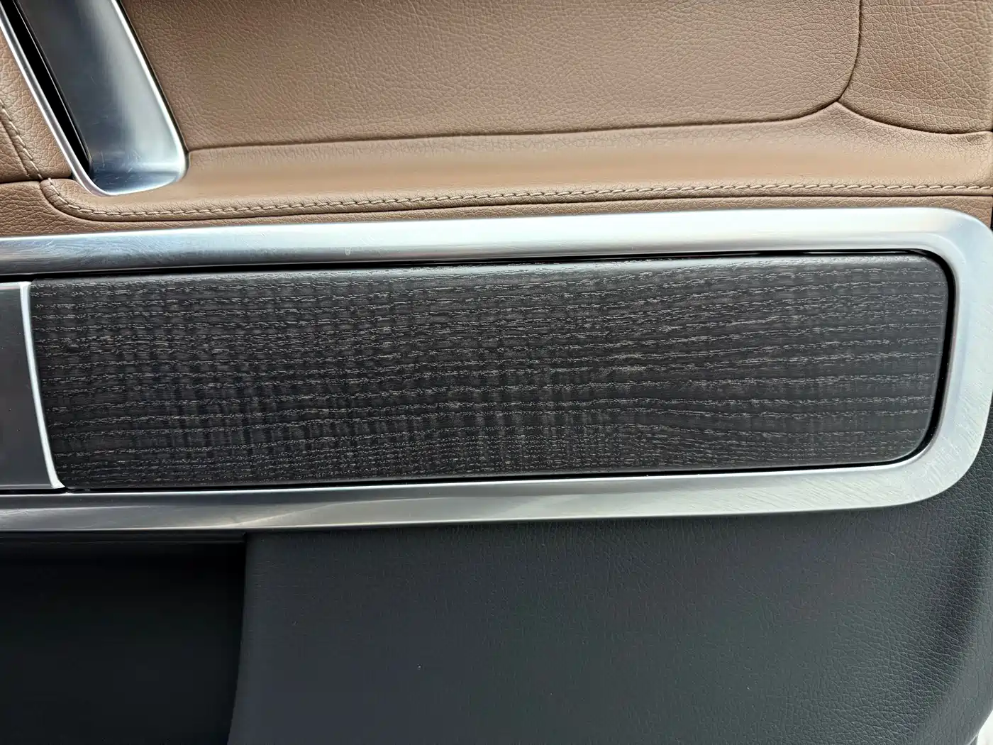 Mercedes-Benz G-Class 2024 G 350 фото 24