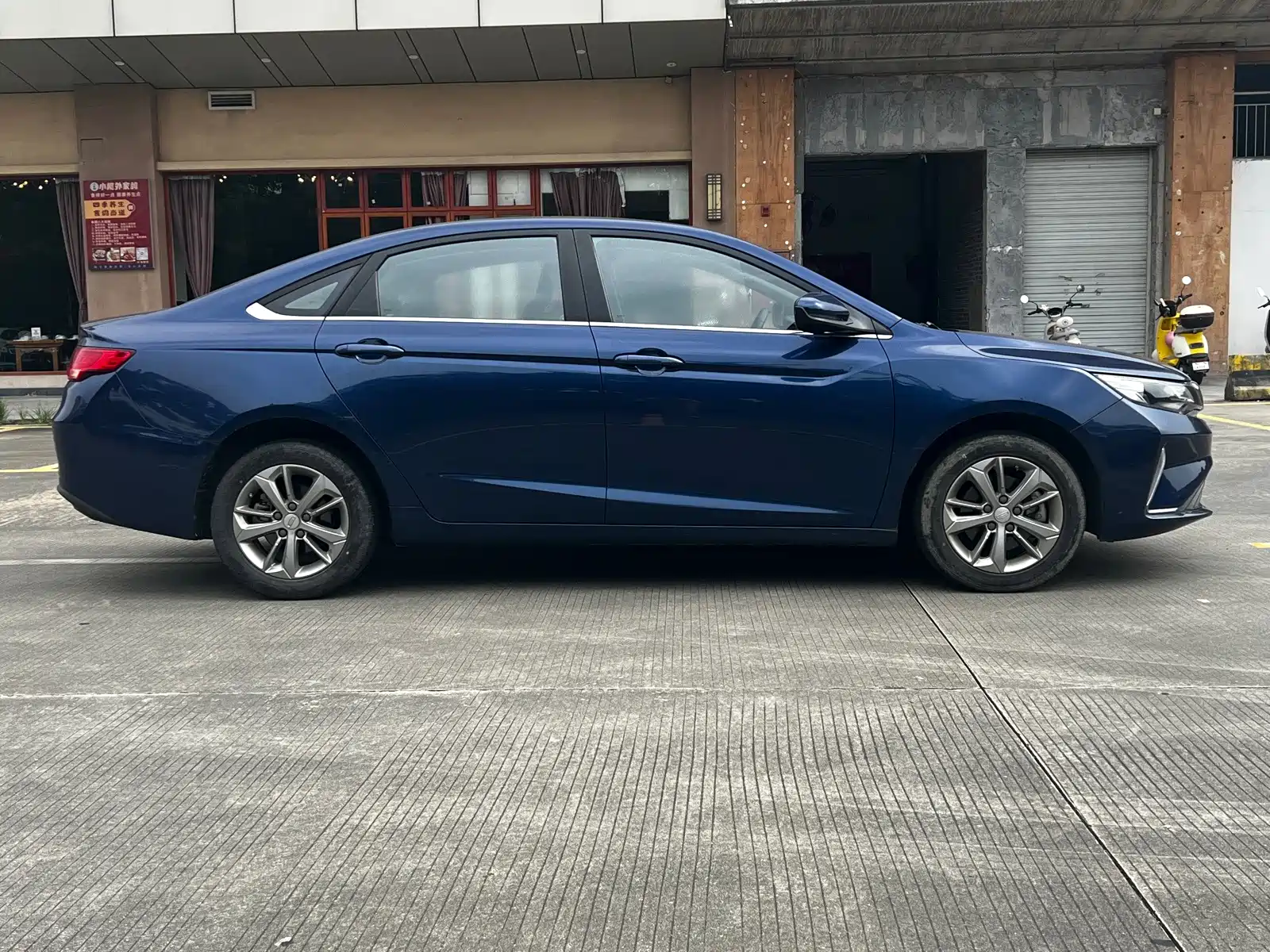 Photo 4 - Geely Emgrand GL