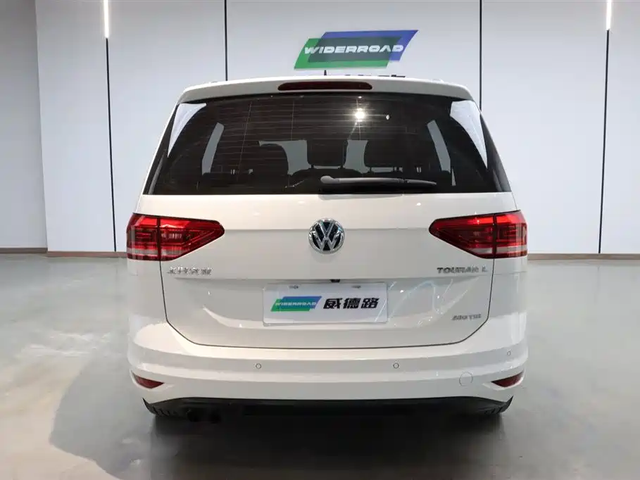 Volkswagen Touran 2018 Touran L 280TSI DSG Comfort 7-seater China V фото 5