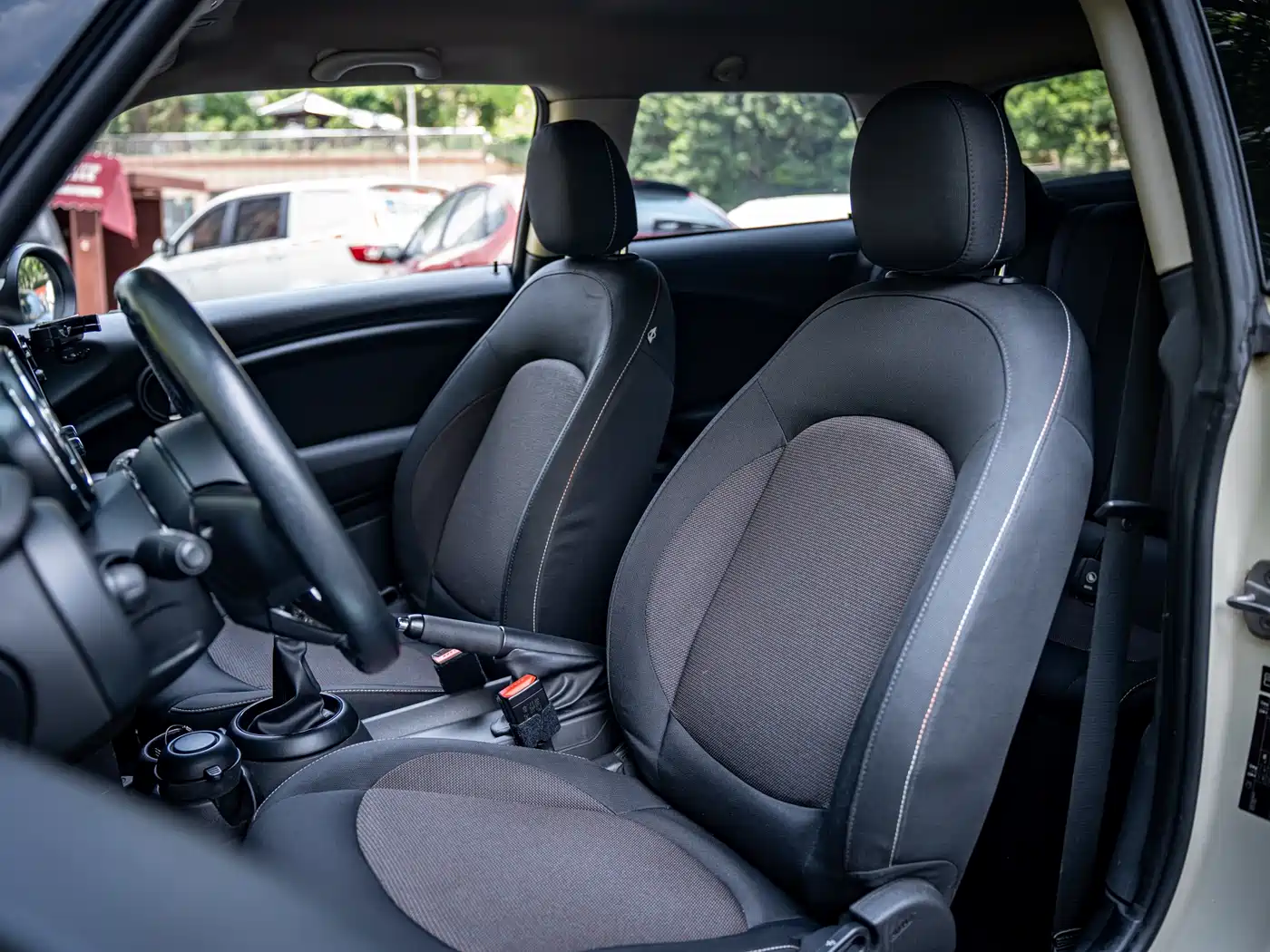 MINI 2015 1.2T Manual ONE фото 20