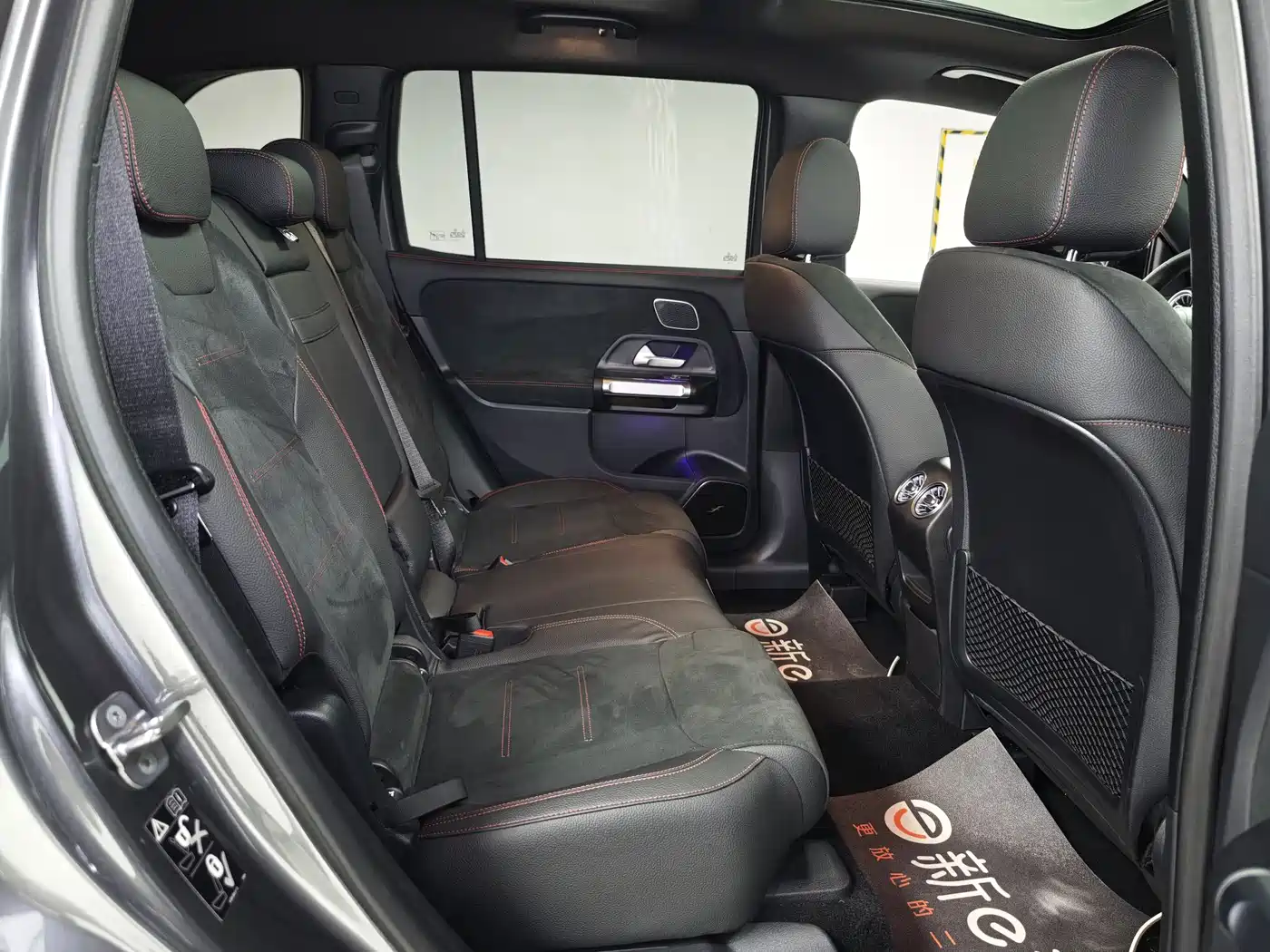 Mercedes-Benz GLB AMG 2024 AMG GLB 35 4MATIC фото 19