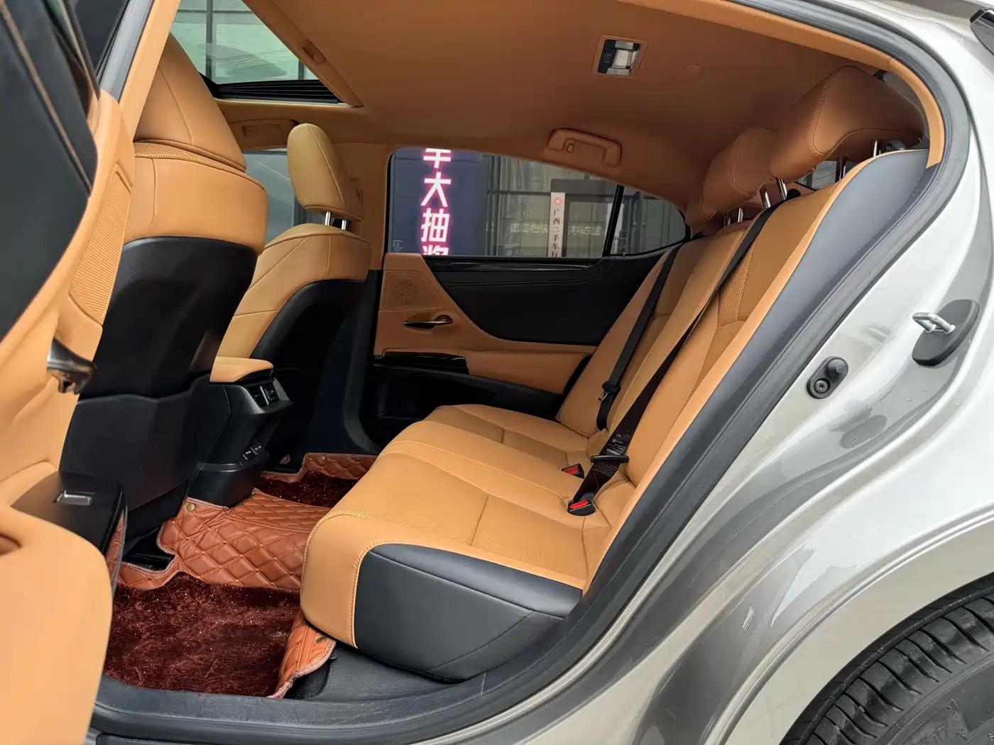 Lexus ES 2021 260 Excellence Edition фото 10