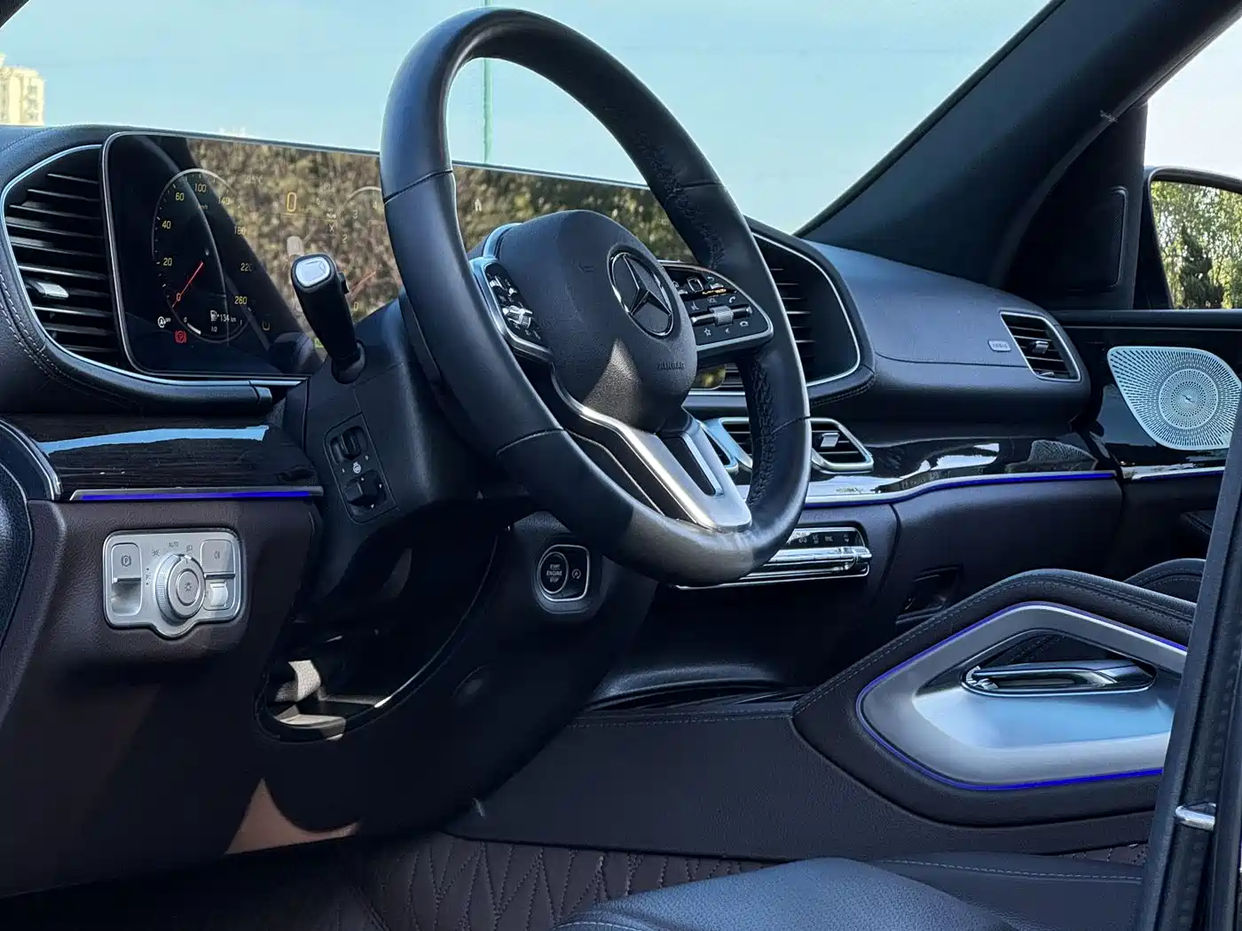 Mercedes-Benz GLS 2023 GLS 450 4MATIC Luxury Edition фото 25