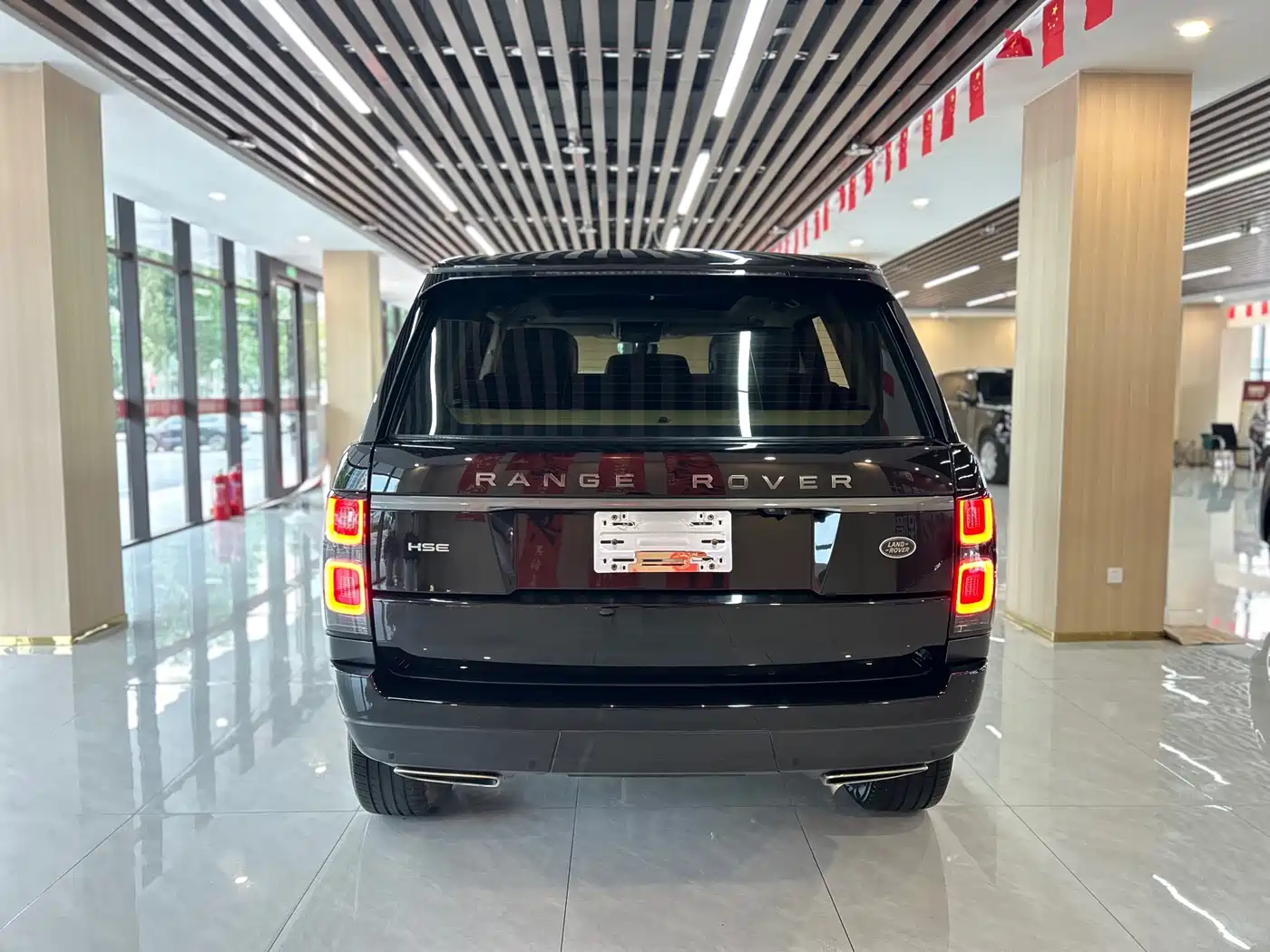 Land Rover Range Rover 2019 3.0 SC V6 Golden Age Edition фото 50