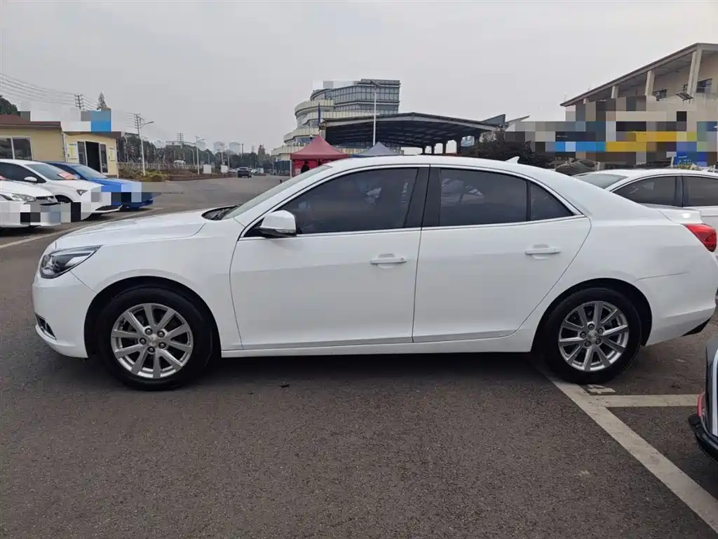 Chevrolet Malibu 2014 2.4L Automatic Luxury фото 5