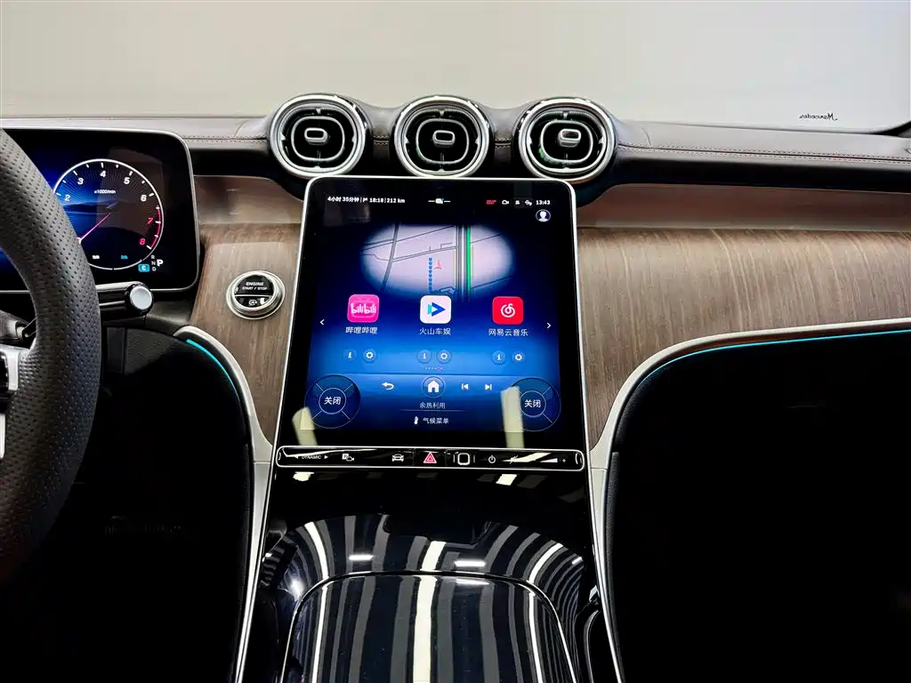Mercedes-Benz GLC 2025 Facelift GLC 300 L 4MATIC Dynamic 5-seater фото 30