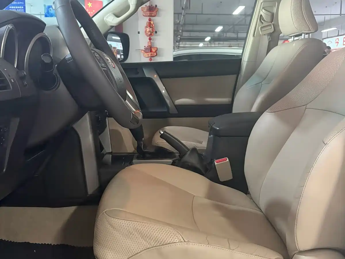 Toyota Prado (Import) 2010 2.7L Auto Luxury фото 8