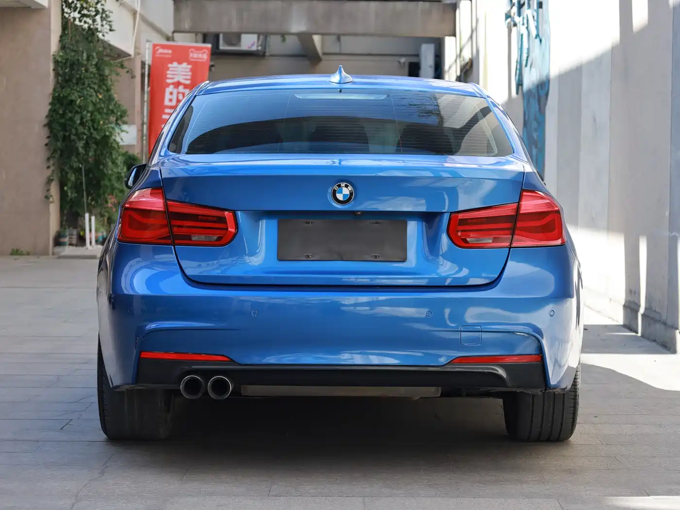 BMW 3 Series 2019 320Li M Luxury Package фото 4