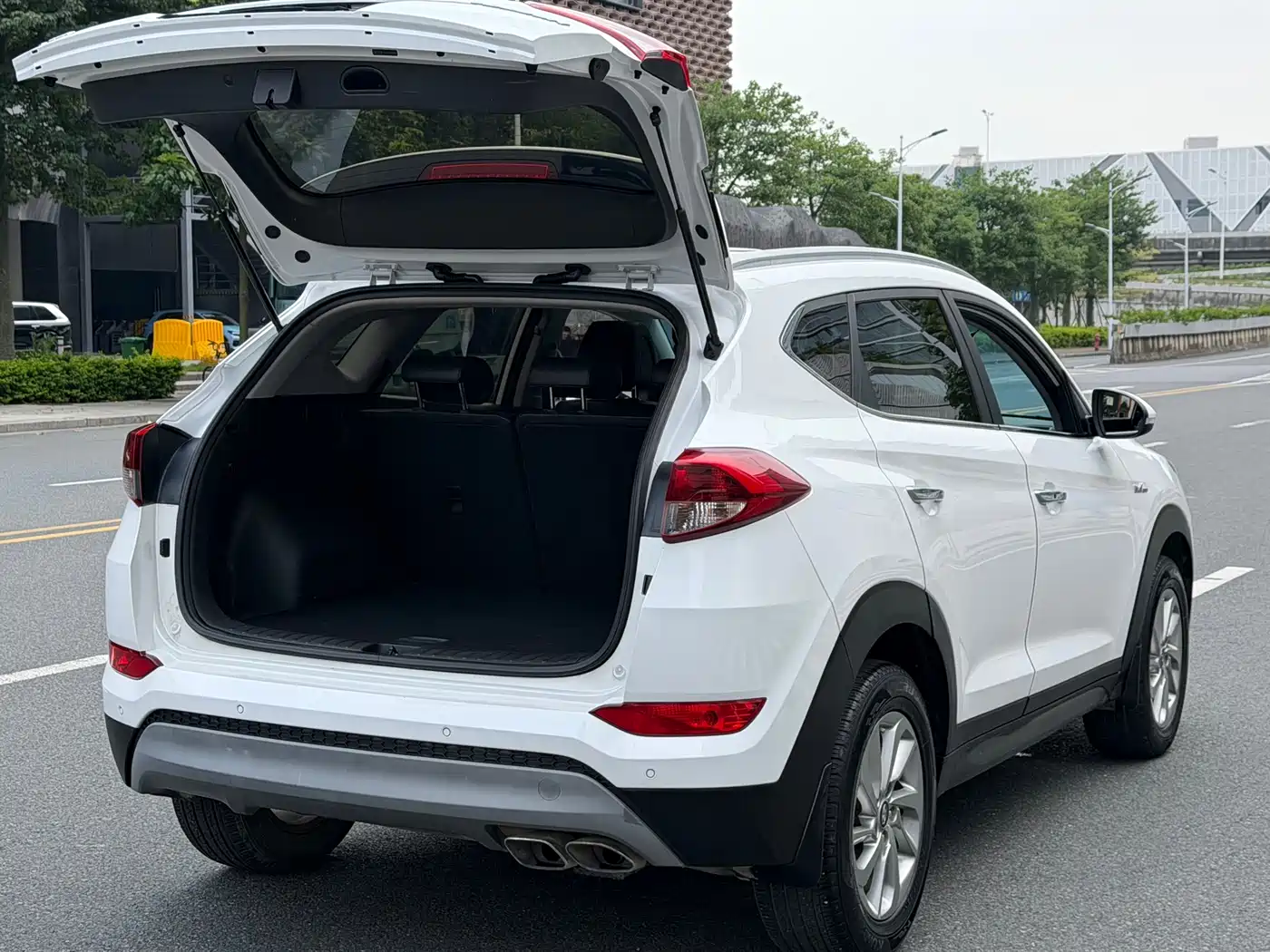 HYUNDAI TUCSON