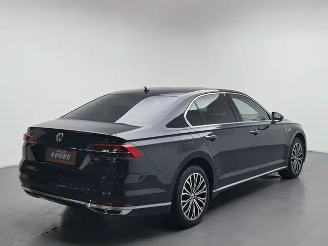 Volkswagen Phideon 2018 Facelift 380TSI FWD Business — фото 2