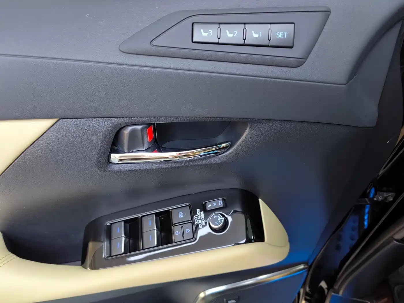 Toyota Vellfire 2021 Crown Hybrid 2.5L HV Supreme Edition фото 20