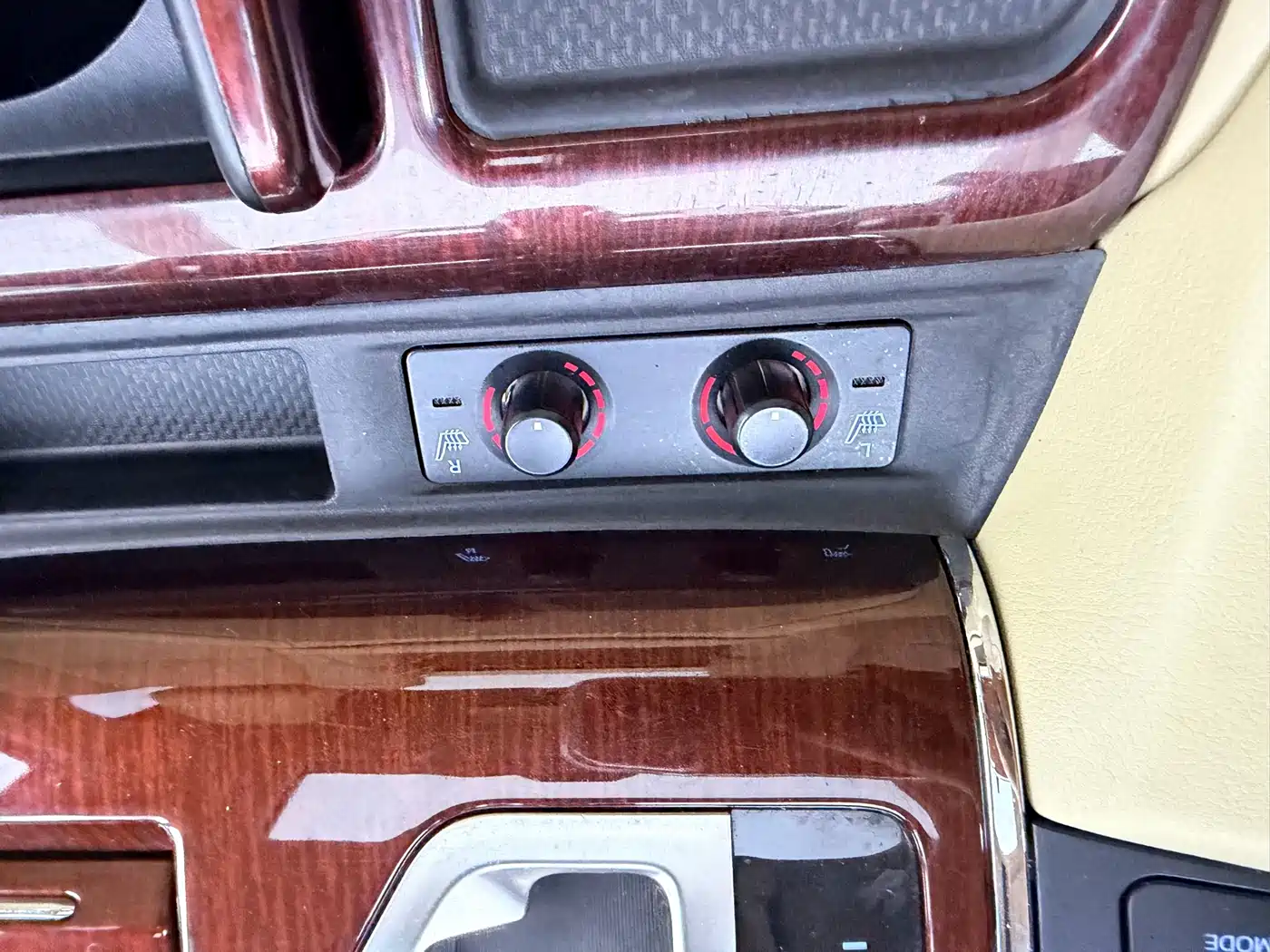 Фото 10 - Toyota Alphard