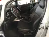 Фото 15 - Geely Vision X3