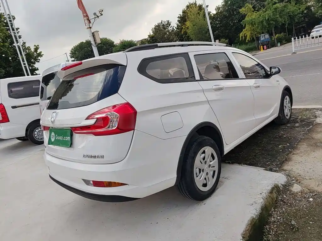 Baojun 310W 2019 2017 1.5L Manual Comfort China V