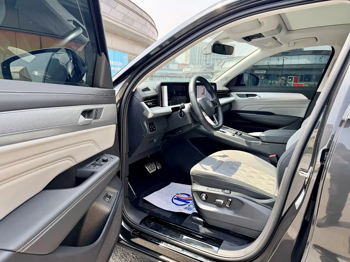 Volkswagen Talagon 2024 380TSI 4WD R-Line Touring фото 10