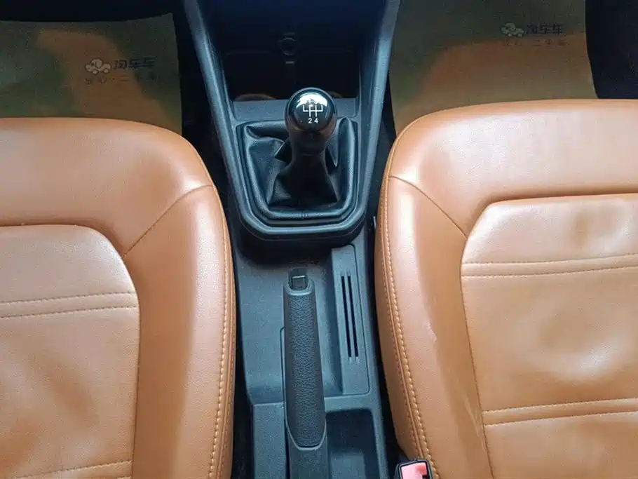 Volkswagen Jetta 2017 1.4L Manual Fashion фото 16