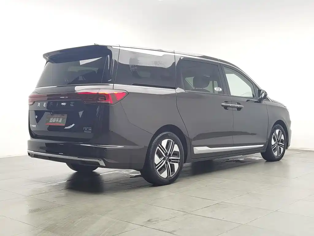 JAC Refine Refine RF8 PHEV 2024 2024 Smart Edition 1.5T 150KM Flagship (LFP)