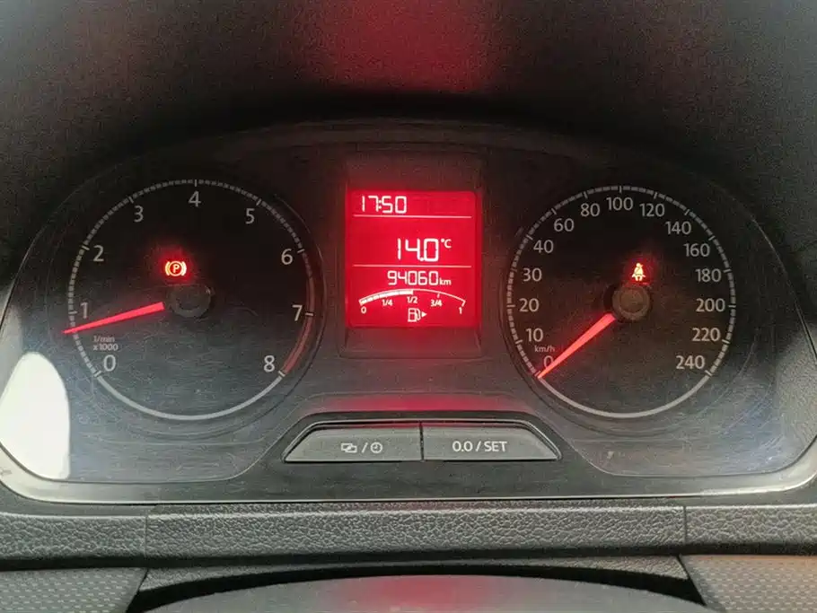 Volkswagen Jetta 2017 1.4L Manual Fashion фото 14
