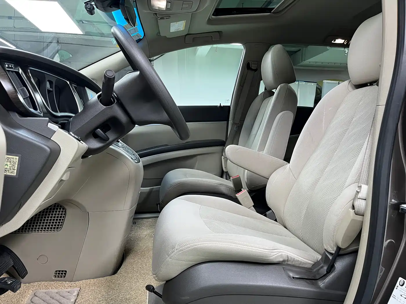Buick GL8 2013 2.4L CT Luxury Business Comfort Edition фото 10