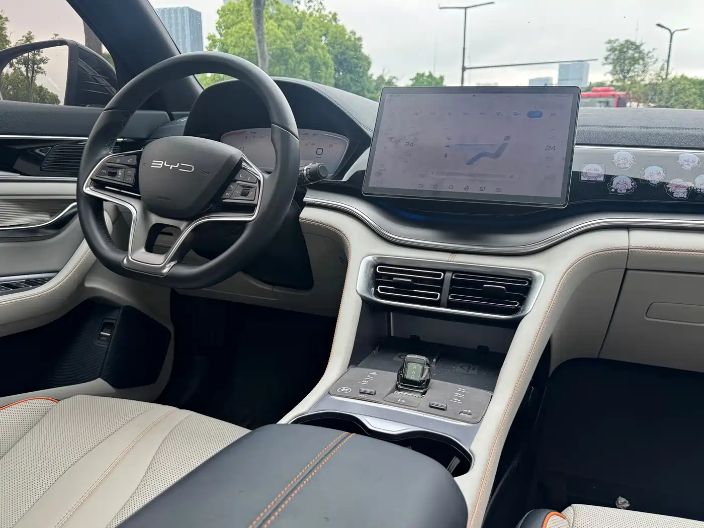 BYD Song PLUS PHEV 2024 Glory Edition DM-i 150km Flagship PLUS фото 3