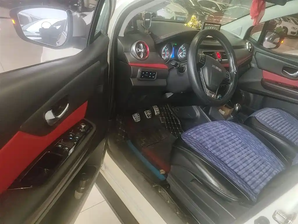 Haval H1 2017 Blue Label 1.5L Manual Luxury фото 16