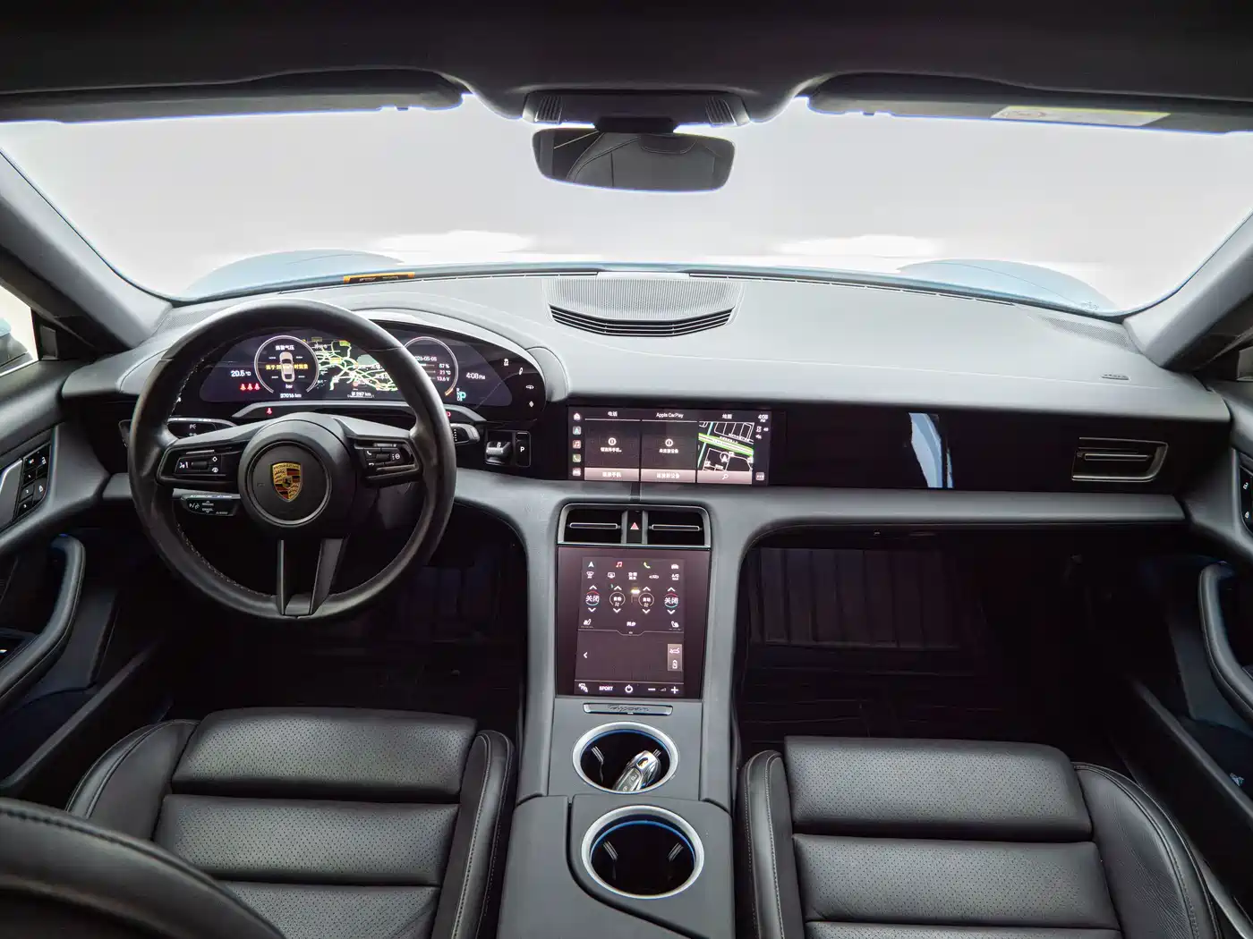 Porsche Taycan 2019 Taycan 4S фото 21