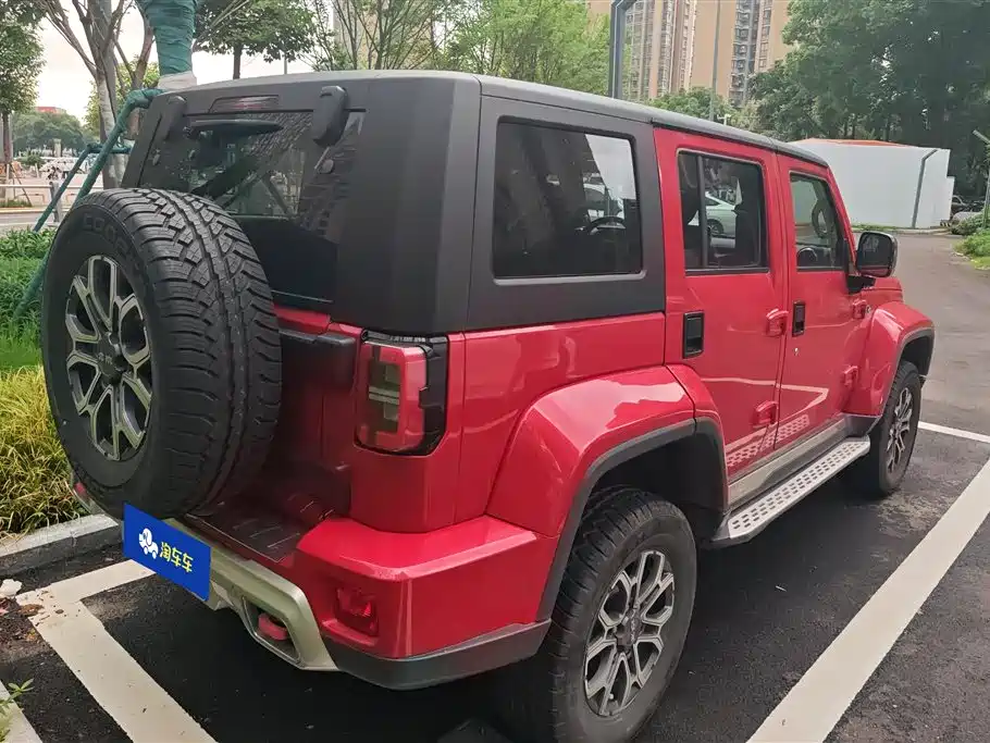 BAIC ORV Beijing Offroad BJ40 2023 2.0T Auto 4WD Urban Hunter Knight Edition фото 3