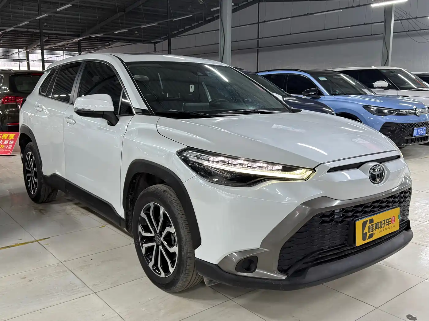 Toyota Frontlander 2023 2.0L CVT Luxury Edition фото 3