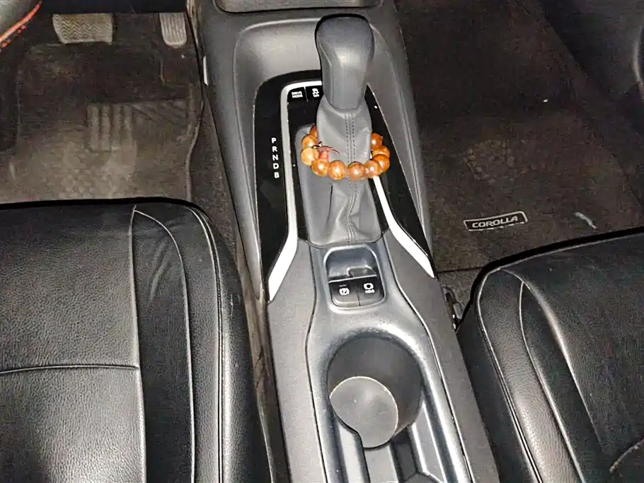 Toyota Corolla 2019 Hybrid 1.8L E-CVT GL-i Elite Edition фото 16