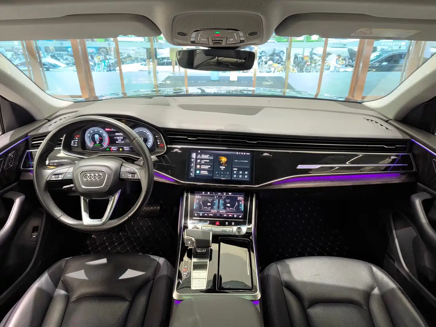 Audi Q8 2022 55 TFSI Luxury Dynamic фото 23