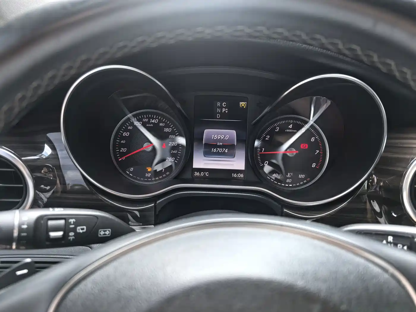 Photo 5 - Mercedes-Benz V-Class
