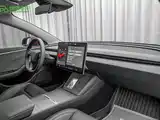 Фото 13 - Tesla Model 3