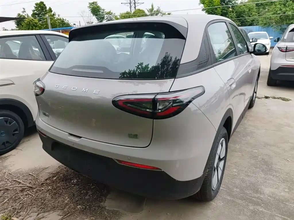 Geely Galaxy Starry Wish 2026 Edition 310km Youth Version фото 6